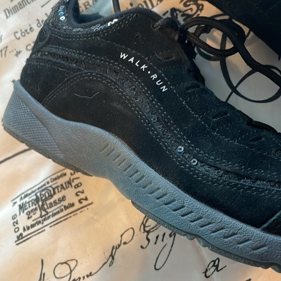 Perfect for that walker bought for work but don’t need any longer - Picture 2 of 3